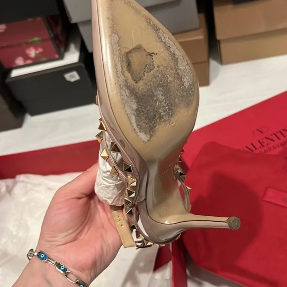 Valentino - Picture 4 of 7